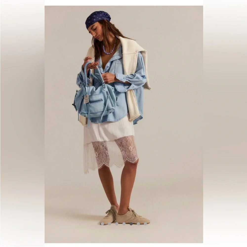 Free People NWT Denim Dreaming Pullover Size Large in So Soft Light Wash - Picture 7 of 12